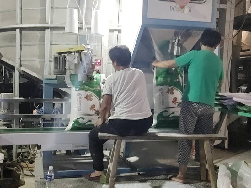 怀远圆糯批发：糯米装袋
