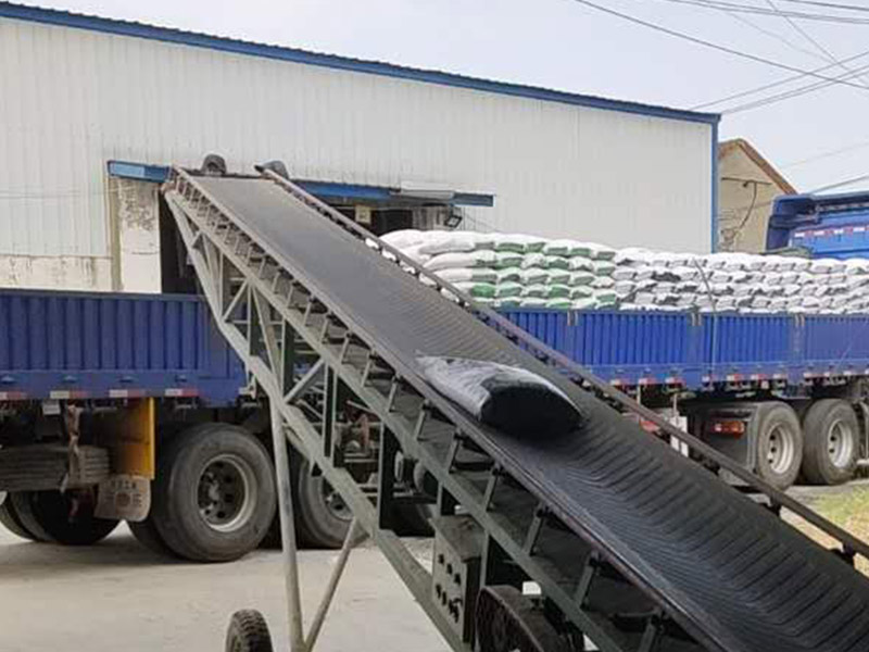 怀远糯米批发：糯米装车