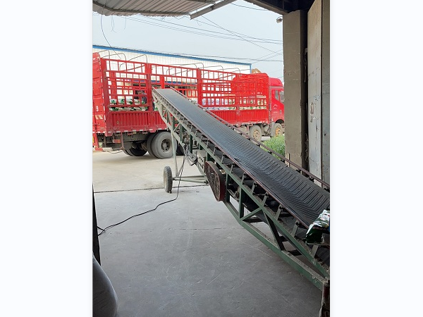 怀远圆糯批发：香糯装车